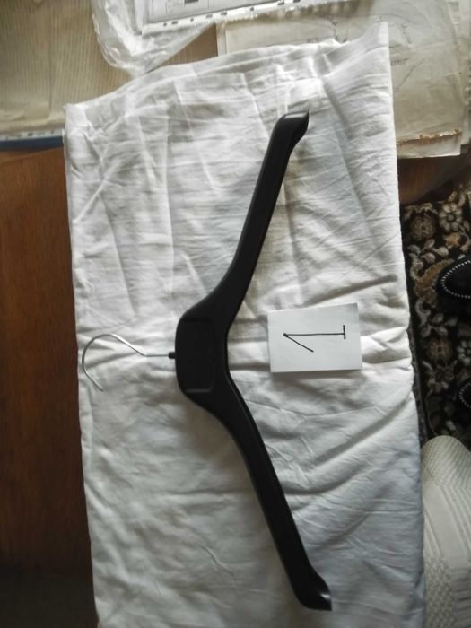 Продавам закачалки за дрехи