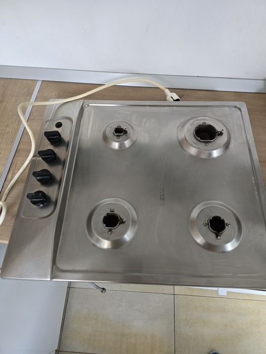 Plita gaz Candy cu aprindere electrica