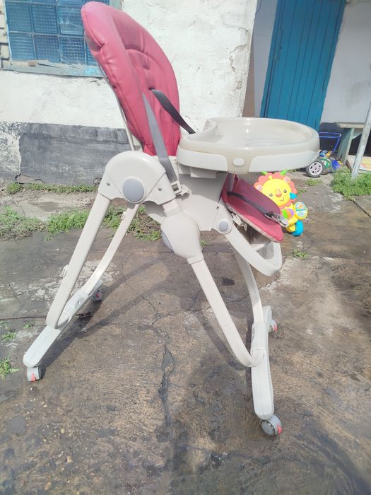 Продам стульчик для кормления