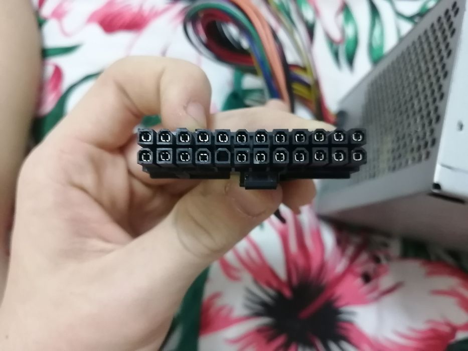 Продам блок питания Vortex 400