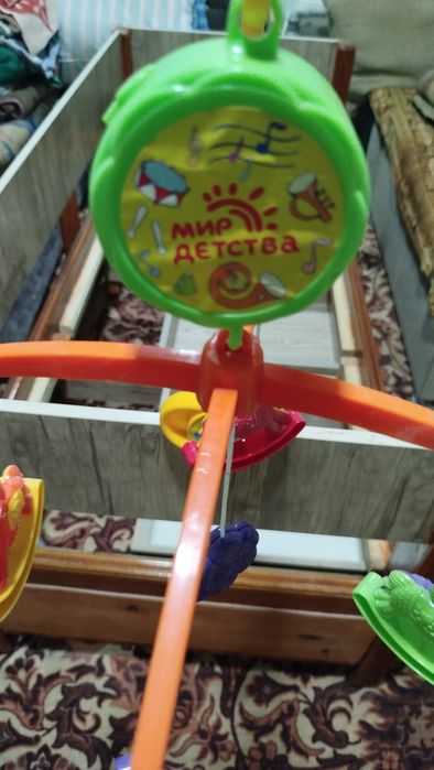 Детский музыкальный мобиль