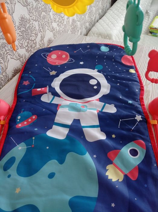 Музыкальный коврик и развивающая дуга