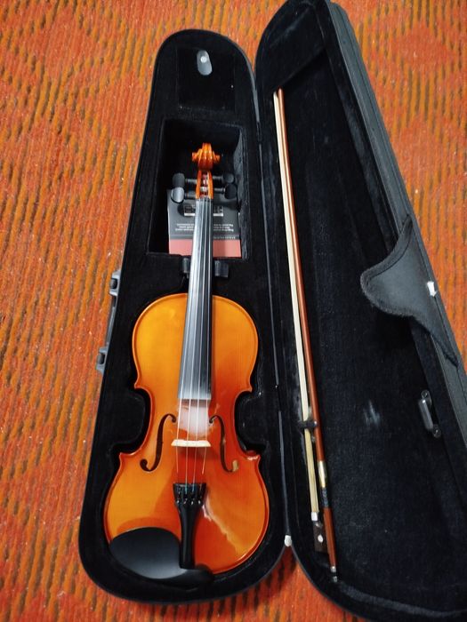 Продам новую Чешскую скрипку