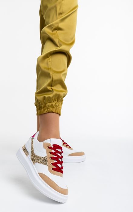 Спортни обувки 38