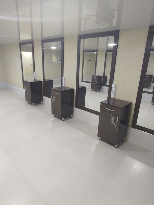 Bir yosh olomonni onlayn tomosha qiling