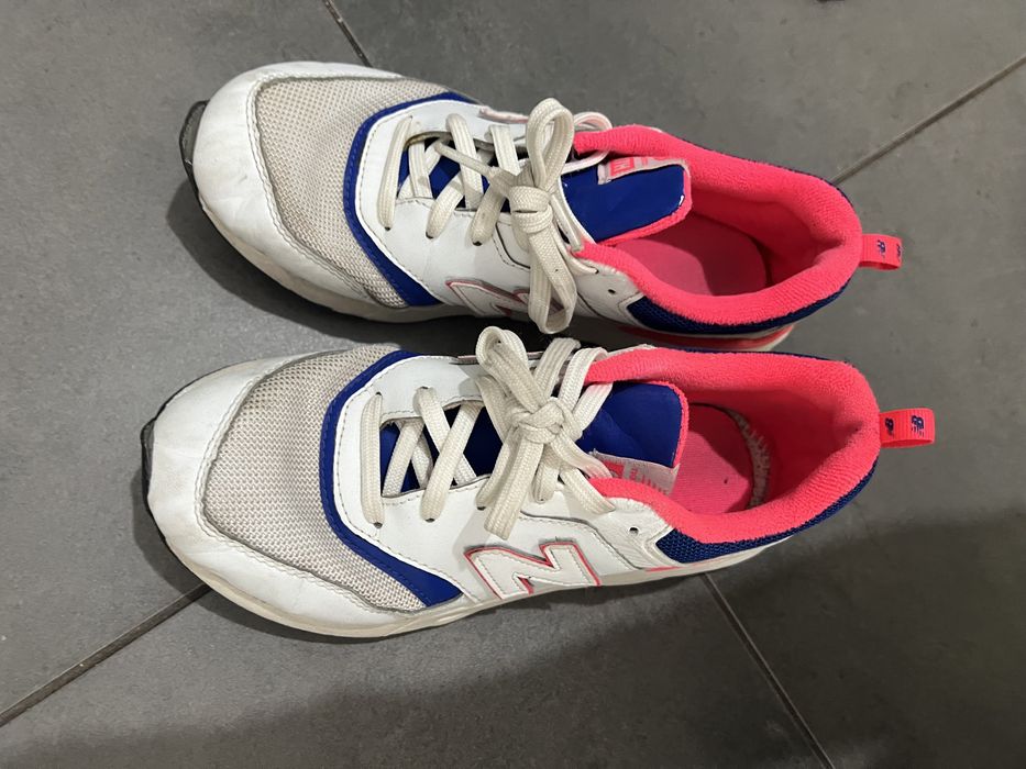 New balance бели кожени маратонки 37