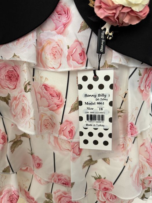 Новое платье на девочку