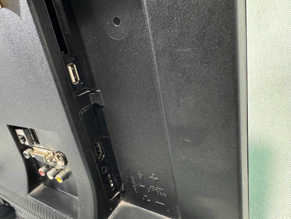 Телевизор - Bush 24 Inch/ smart/ А15