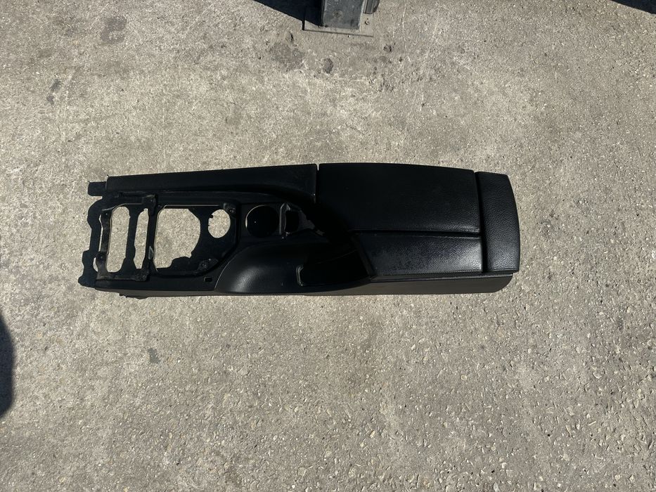 Подлакътник за BMW E60/E61 face кожа