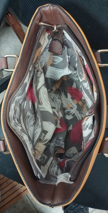 Два модела дамски чанти David Jones по 25 лева