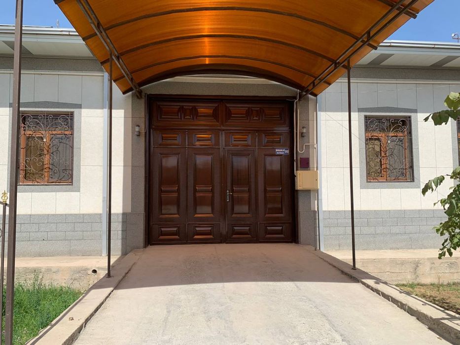 Xovli sotiladi Guliston3 da