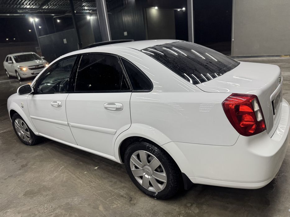 Лассети 2010 1.8 Афтомат