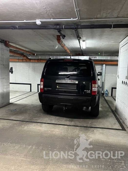 Дава се под наем Тристаен апартамент в Варна, Център - 100 кв.м за 997.05 € - Снимка #15