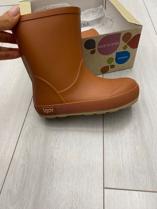 Ботуши на марката Igor
