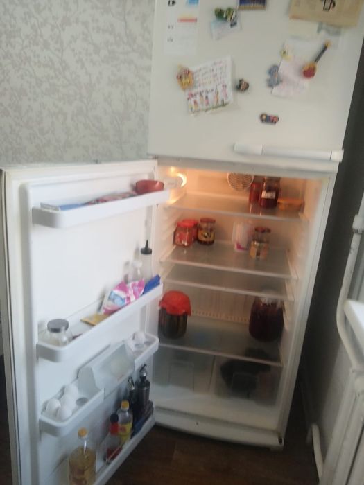 Продаю рабочий холодильник