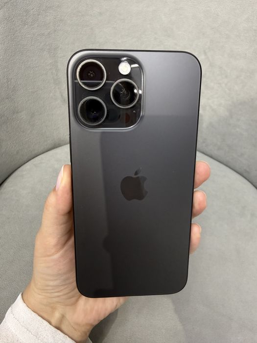 Продам Iphone 15pro max 256