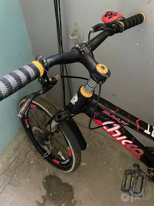 Velosiped azgina tutilgan