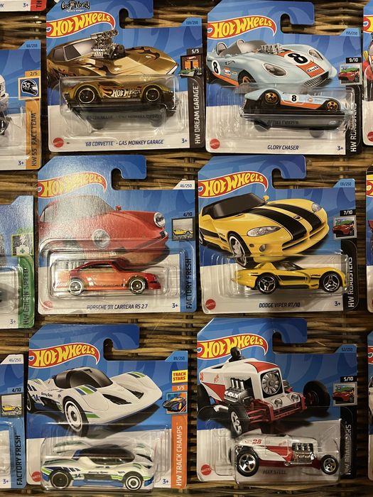 Lot HotWheels 50 bucati!
