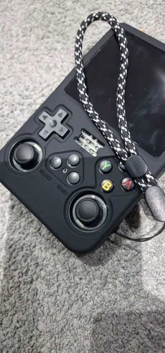 Consola retro de jocuri portabilă R36S cu card 64 Gb sau 128 Gb