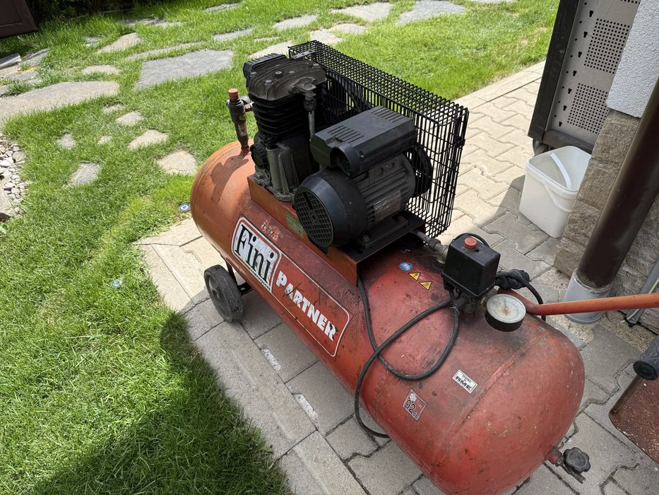 Компресор за въздух 150л.Fini
