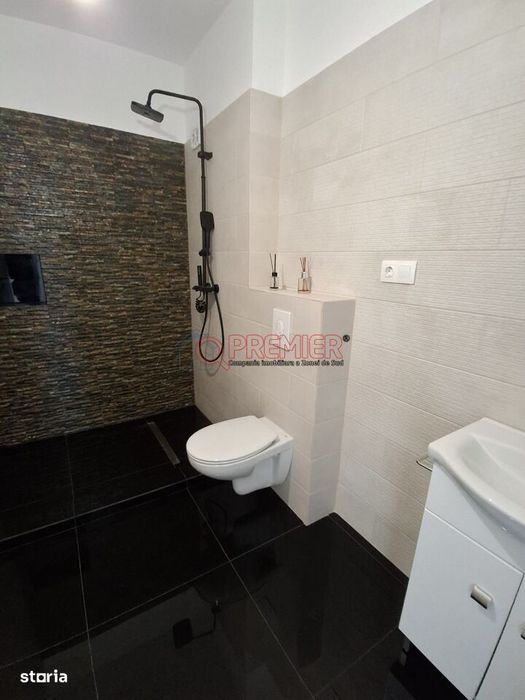 Gata mutare! 3 camere - 94 mp + terasa - Mall Grand Arena - Aurel