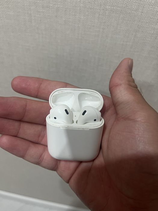 Продам AirPods оригинал