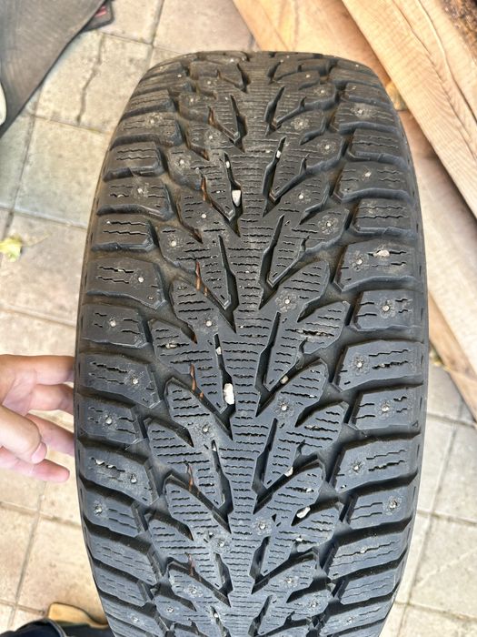 245/50 R18 Kumho Winterkraft WI32