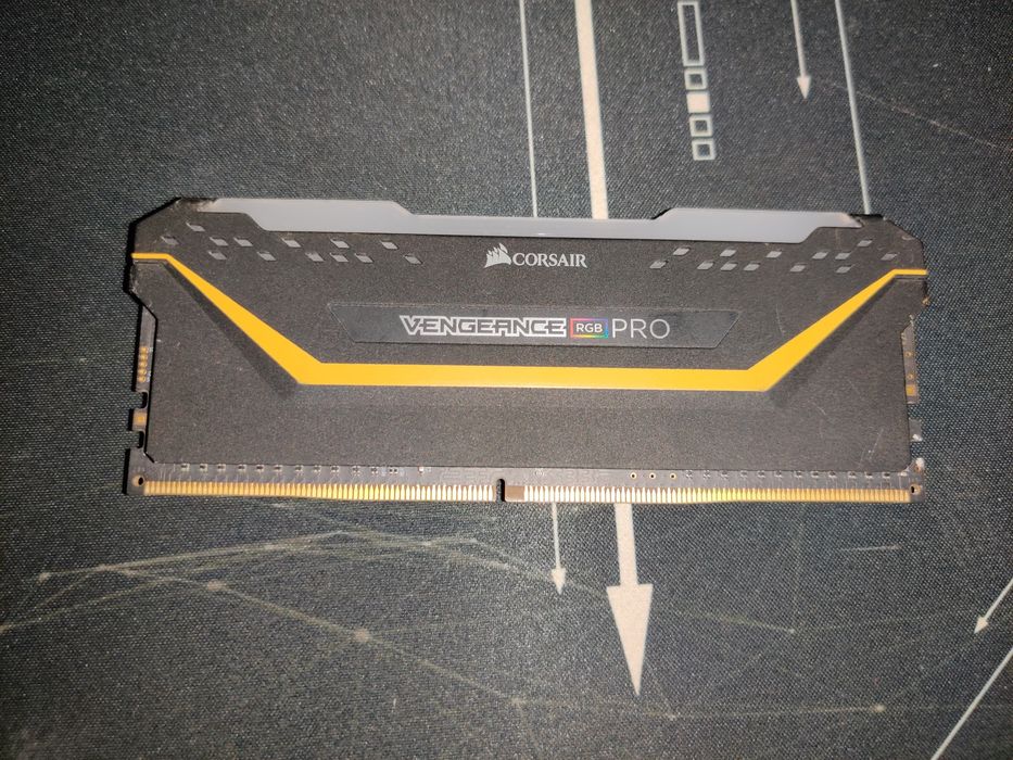 vand rami 1x8 gb 3200