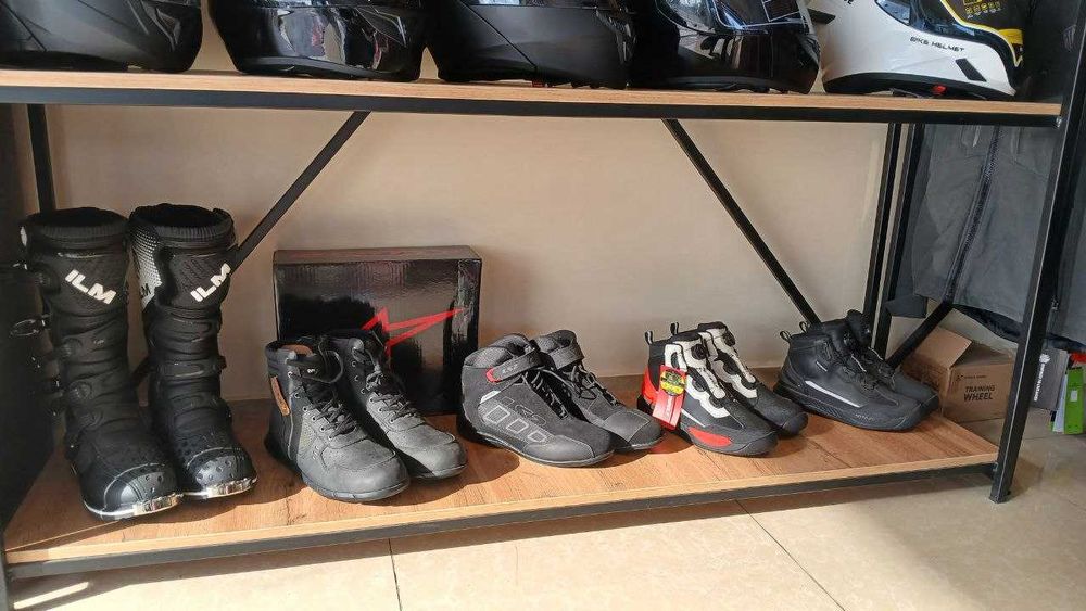 Shlem, Kurtka, Perchatka, Motobot