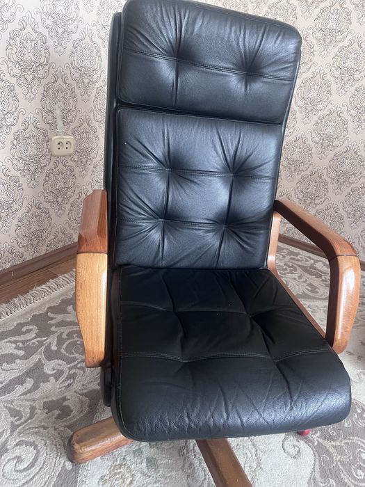Продается офисное кресло