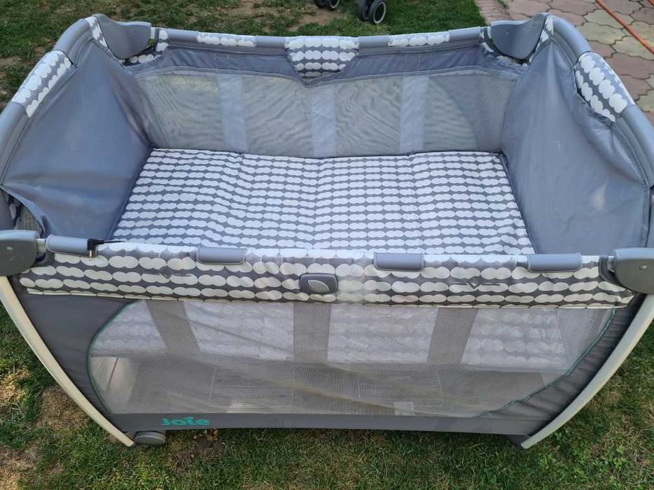 Манеж Joie Excursion Change & Rock