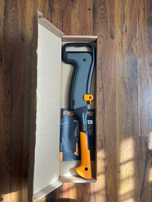 Ново мачете Fiskars Finland