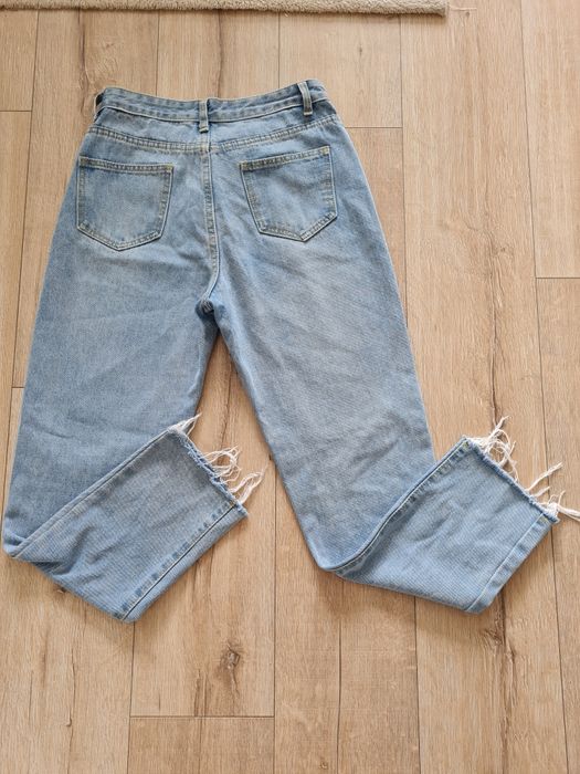 Стилни дамски дънки