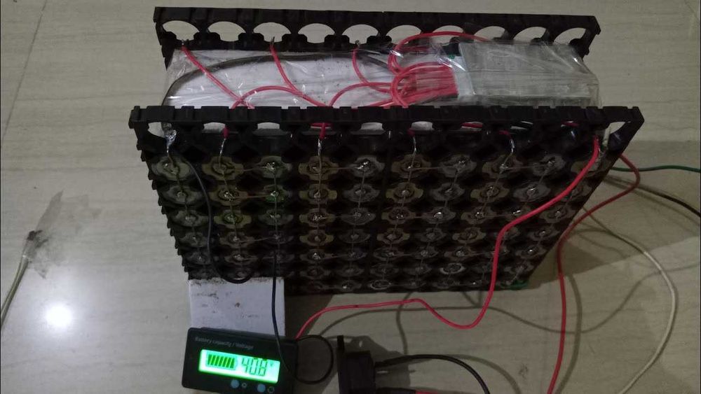 Reparatii Acumulatoare, lampi solare, etc