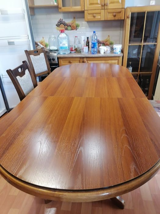 Продам кухонную плиту,стол, холодильник