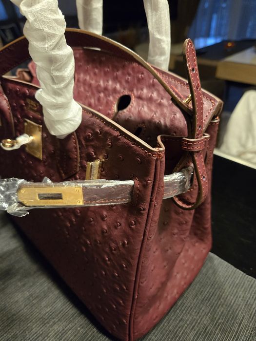 Налична Hermes в бордо