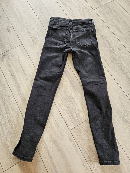 Черни дънки слим Reserved,34ти  размер