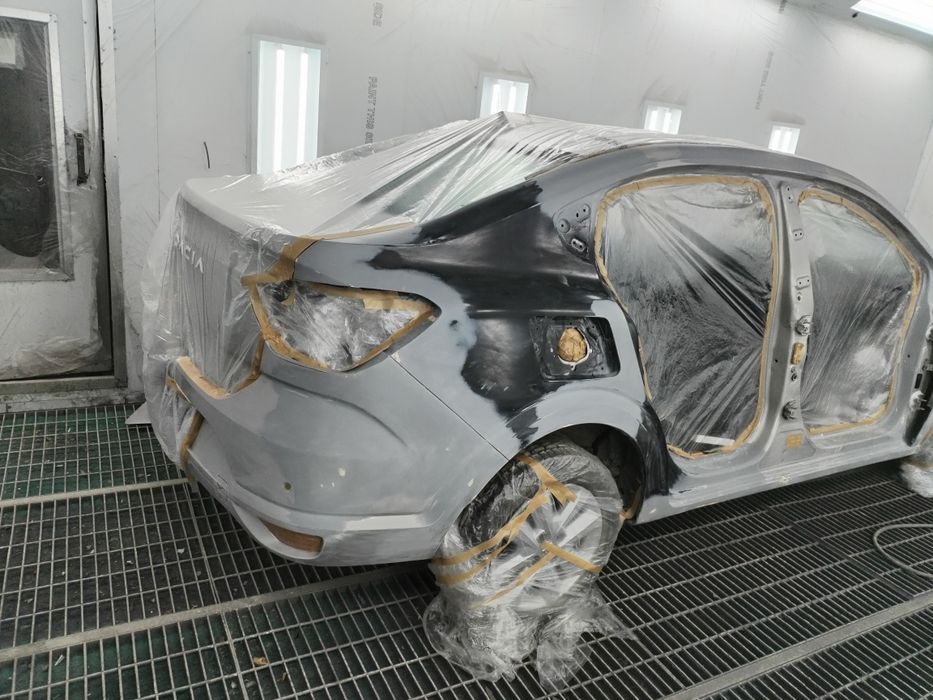 Executam lucrări de tinichigerie și vopsitorie auto