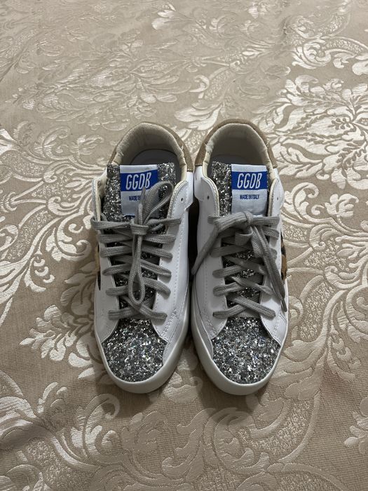 adidasi dama golden goose