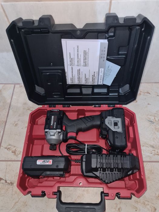 NOI. Garantie. Masina de insurubat cu impact PARKSIDE