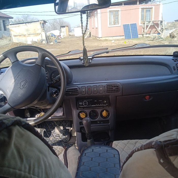 Ниссан микра к11