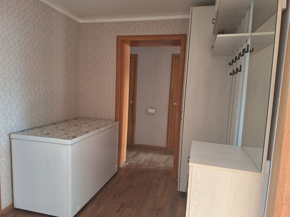 Продам 4 комнатную на 3 этаже