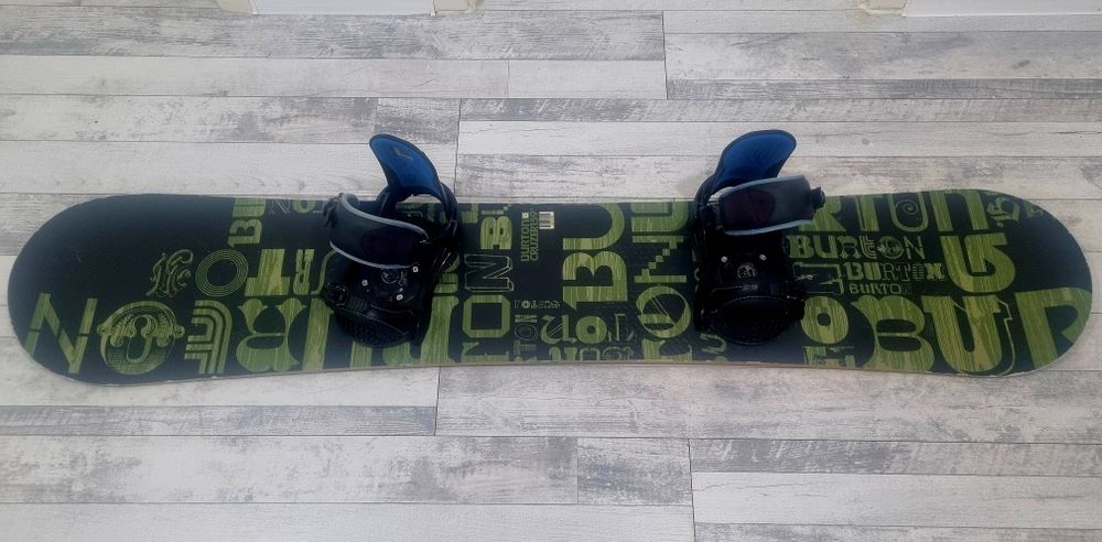 Placa snowboard burton cu legaturi burton