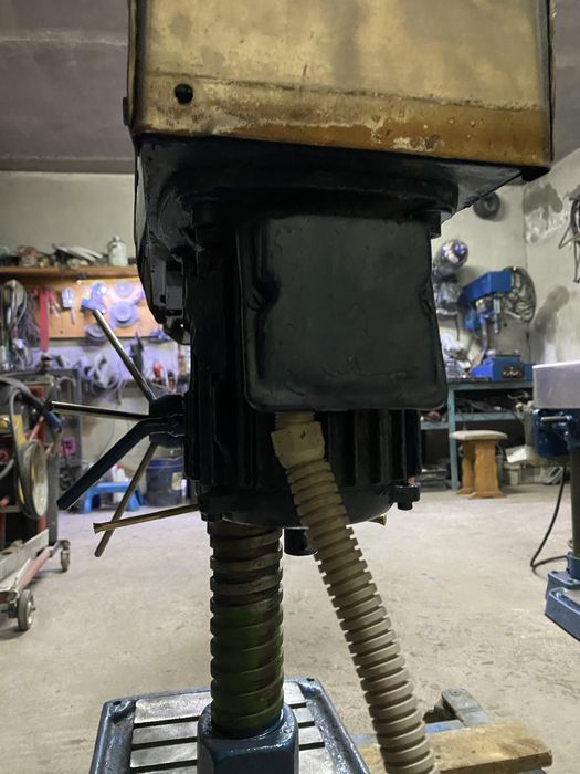 Сверлильный станок