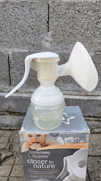 Ръчна помпа за кърма Tommee Tippee