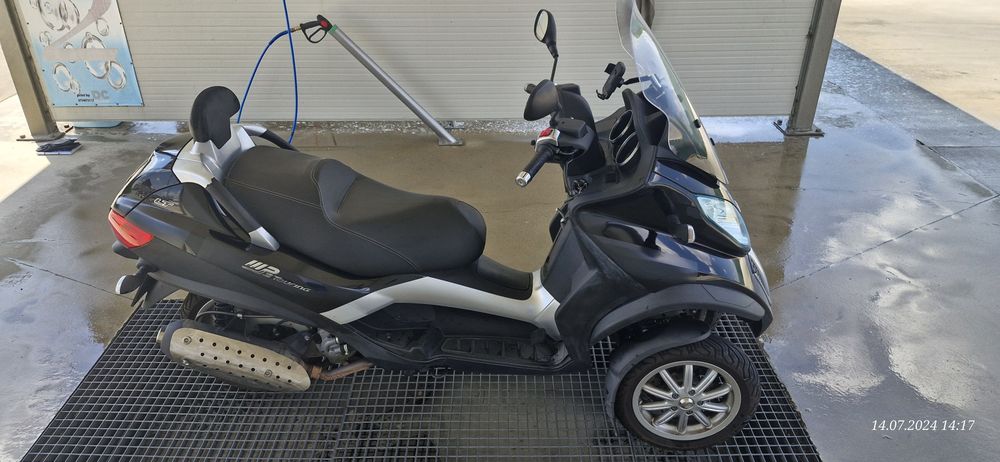 Vind PIAGGIO MP3 300 cat B