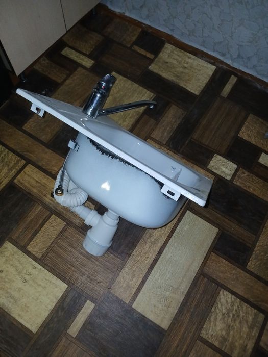 Продам раковину Новая