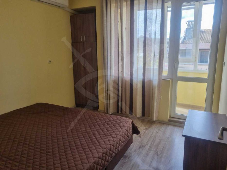 Дава се под наем Многостаен апартамент в Варна, Погреби - 98 кв.м за 657.9 € - Снимка #2
