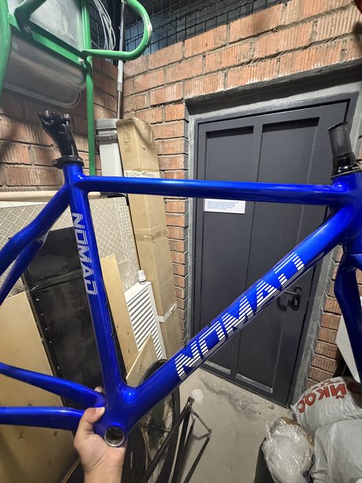Трековая карбоновая рама NOMAD