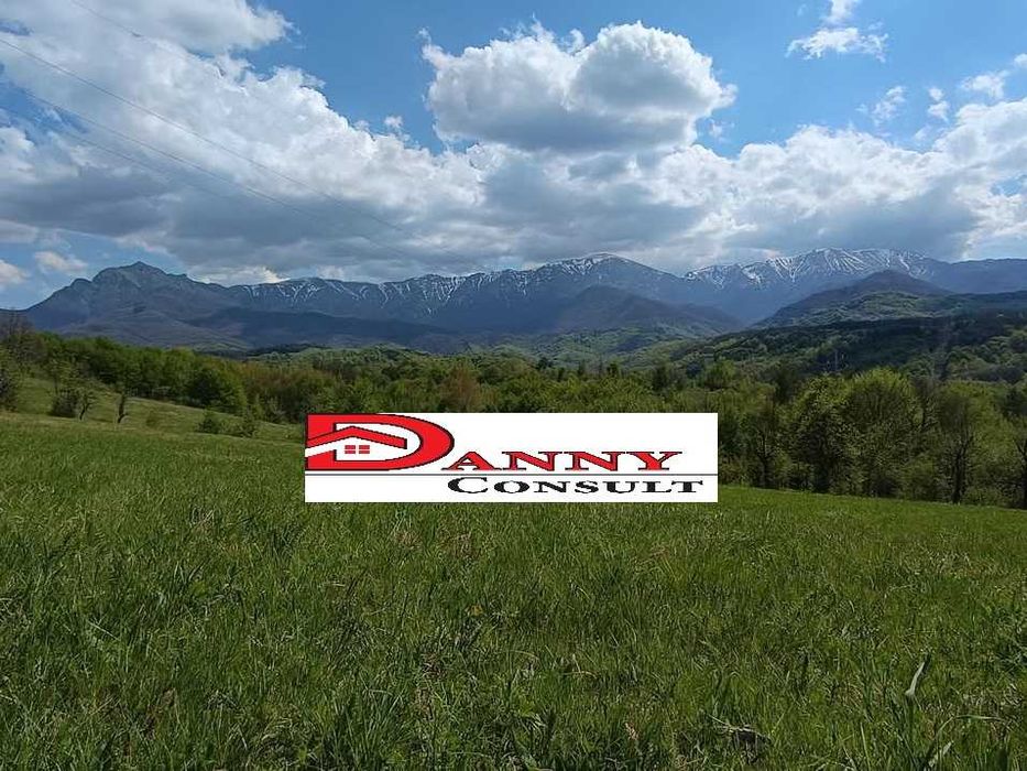 Парцел с панорамна гледка в гр. Априлци - кв. ”Острец”